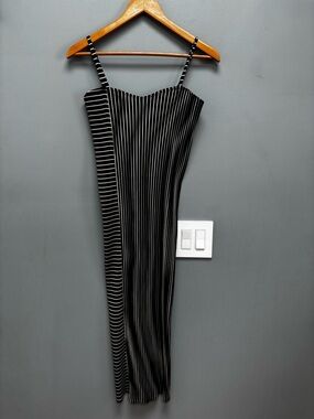 Vintage Han Feng Black & White Striped Pleated Midi Slip Dress Minimalist S M